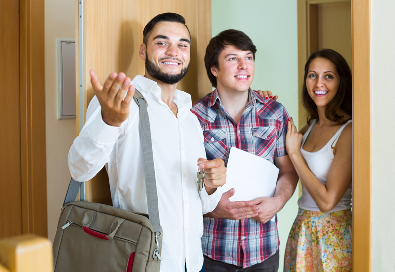 This display image is used for Club Royale Apartments refer a friend form page link button
